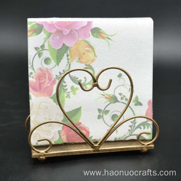 Modern simple heart-shaped paper towel holder